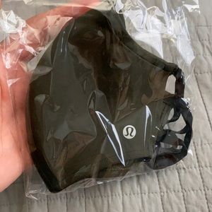 Lululemon mask olive green